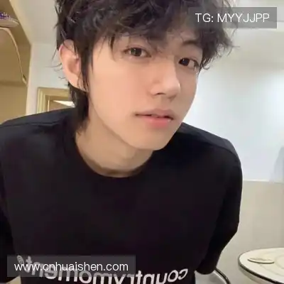 潘珉万